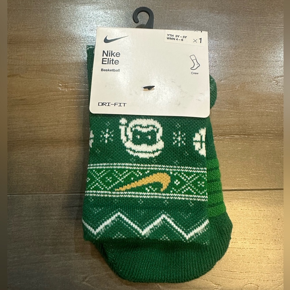Nike Elite Festive Santa Green Crew Socks